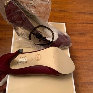 Michael Kors heel size 6.5